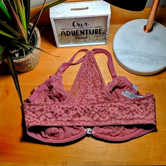 Victoria's Secret Other - Victoria's Secret Lace Unlined Plunge Bra